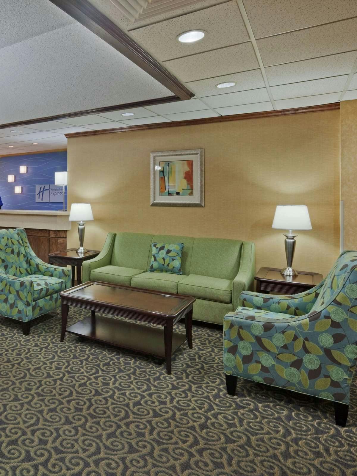 Hotel Holiday Inn Express Hotel & Suites Lebanon photo 3