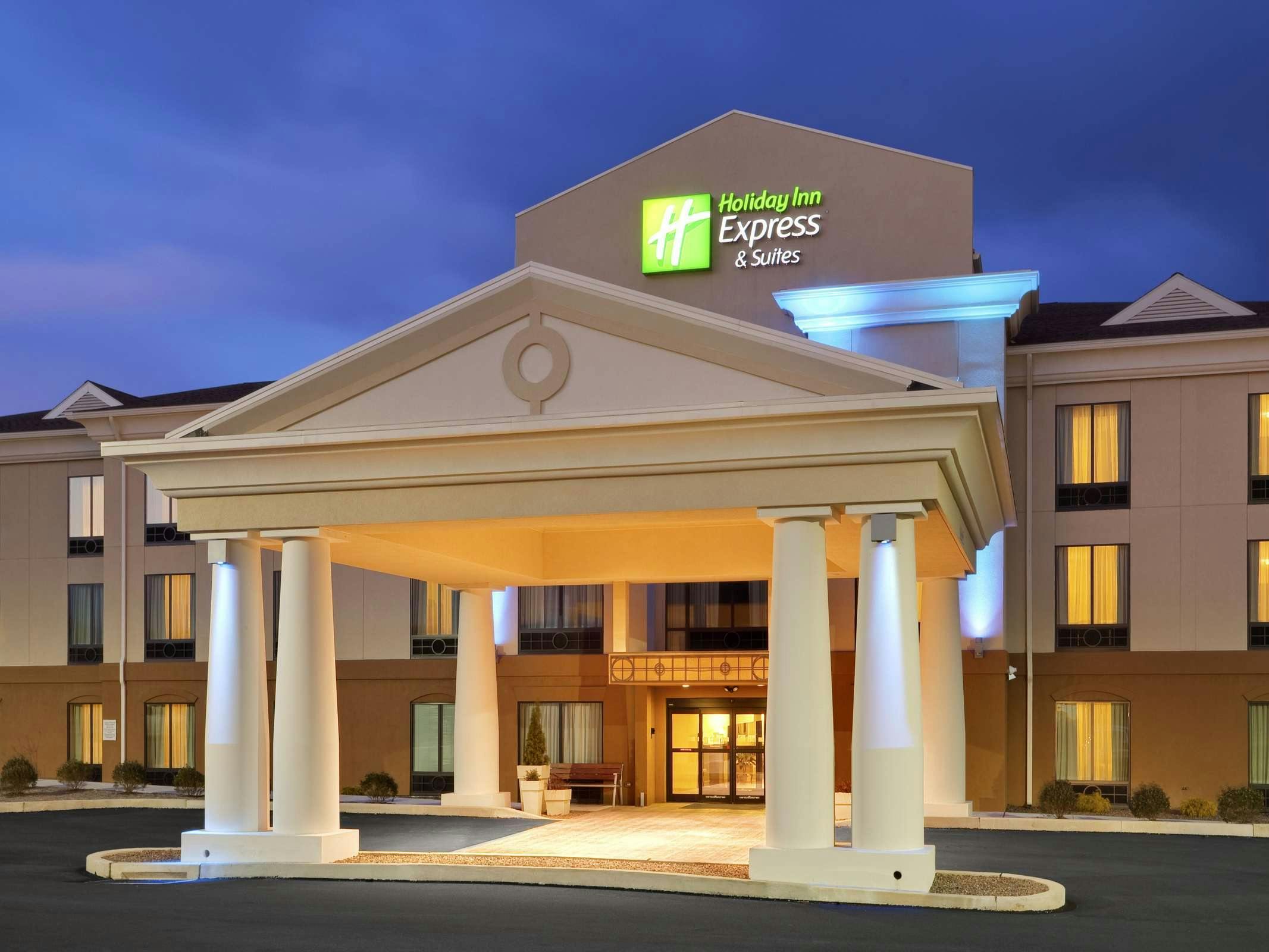 Holiday Inn Express Hotel & Suites Lebanon, Lebanon - HotelTonight