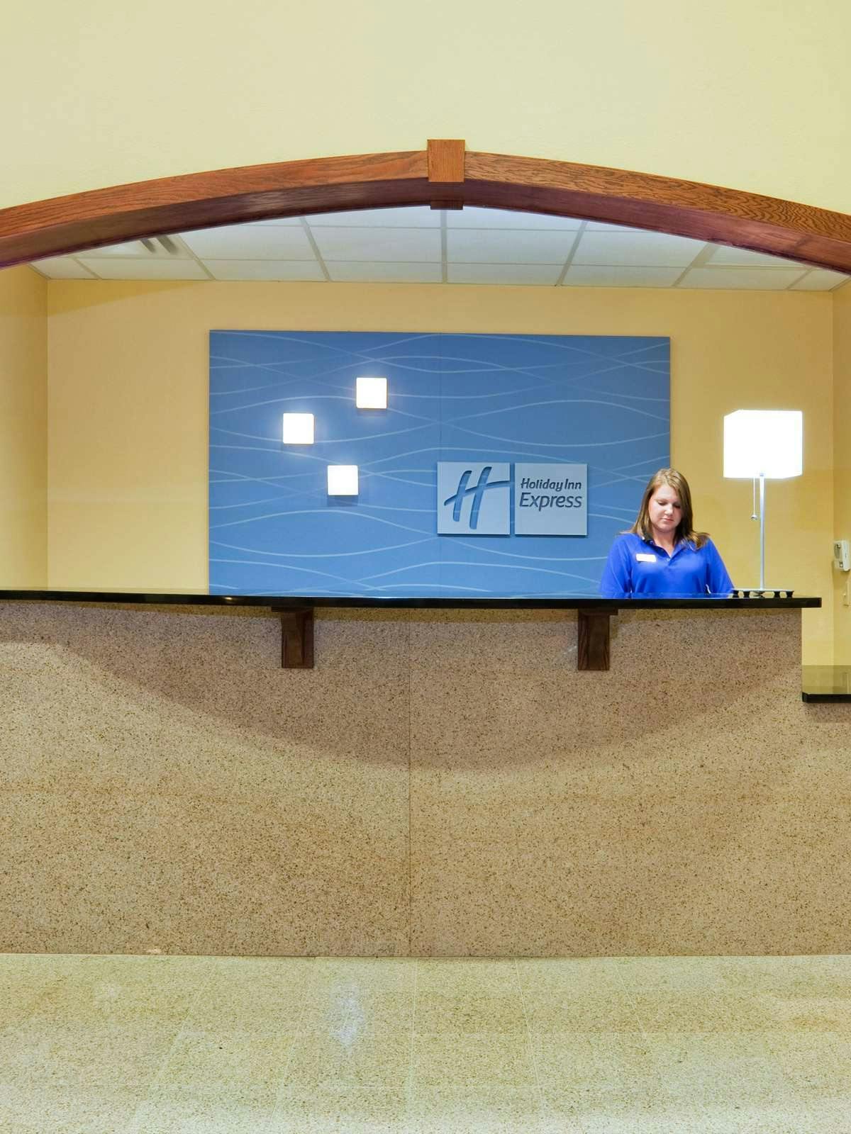 Hotel Holiday Inn Express Hotel & Suites Lexington NW The Vineyard photo 4