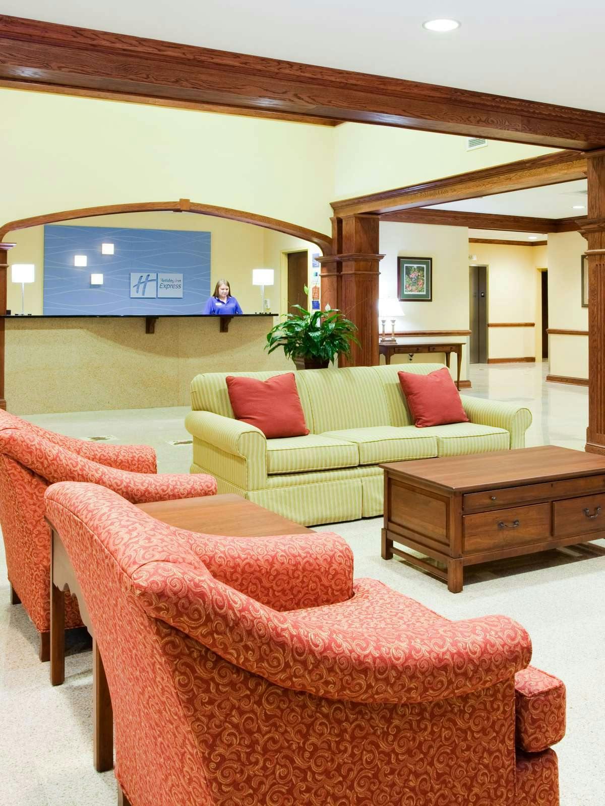 Hotel Holiday Inn Express Hotel & Suites Lexington NW The Vineyard photo 3