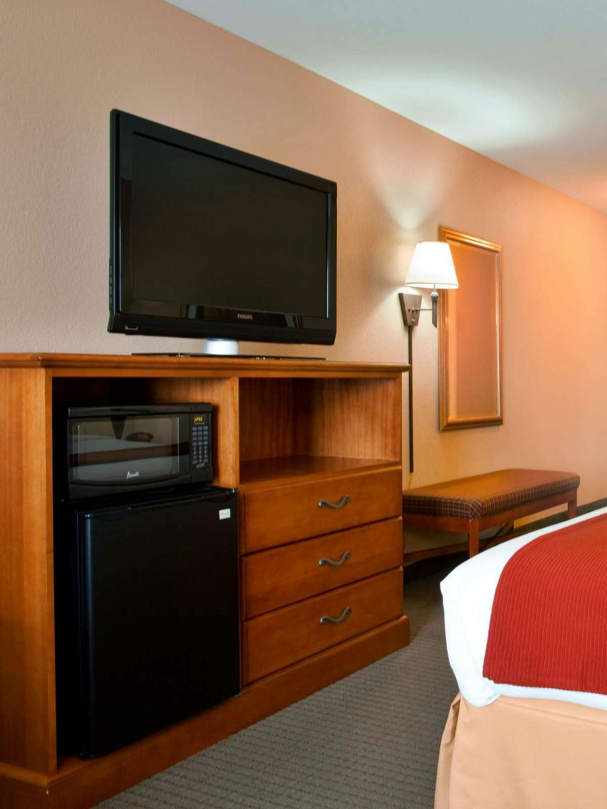 Hotel Holiday Inn Express Hotel & Suites Lake Zurich Barrington photo 2