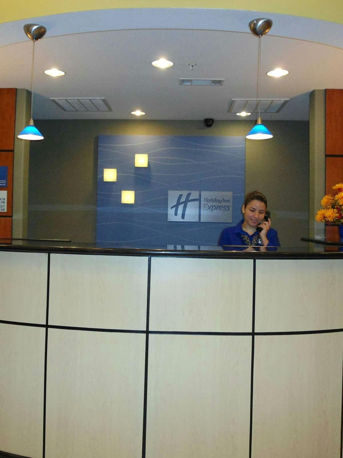 Hotel Holiday Inn Express Hotel & Suites Lithonia photo 2