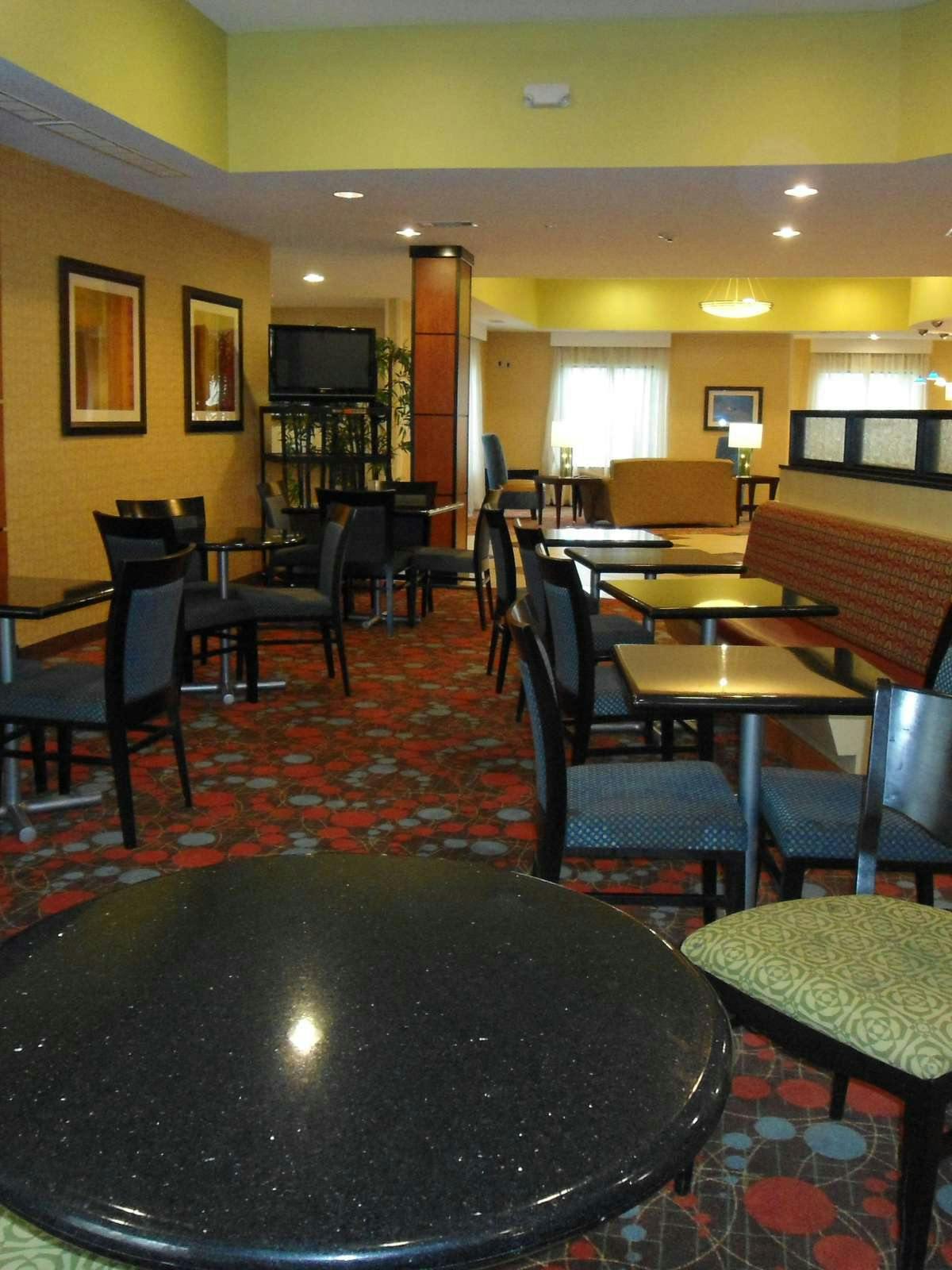 Hotel Holiday Inn Express Hotel & Suites Lithonia photo 3