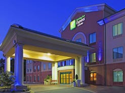 Holiday Inn Express Hotel & Suites Little Rock West