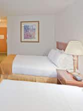 Hotel Holiday Inn Express Hotel & Suites Lititz photo 1