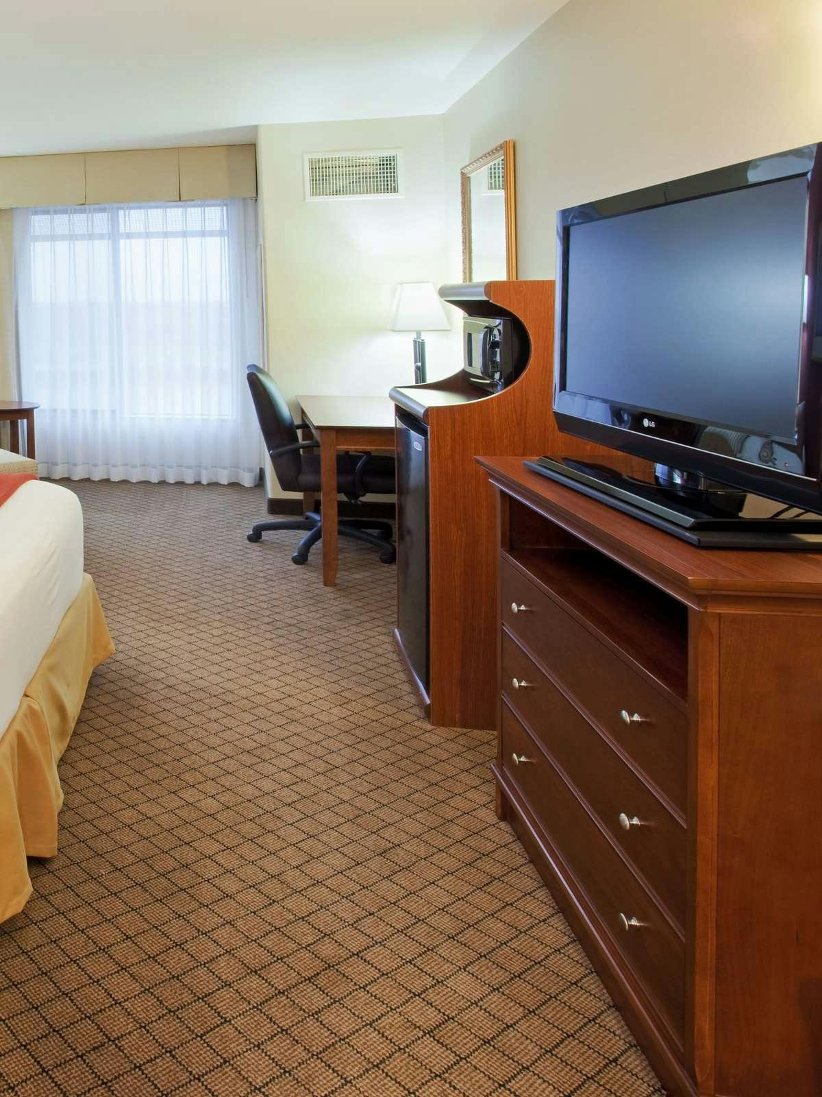 Hotel Holiday Inn Express Hotel & Suites Lincoln photo 3