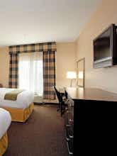 Hotel Holiday Inn Express Hotel & Suites Longmont photo 2