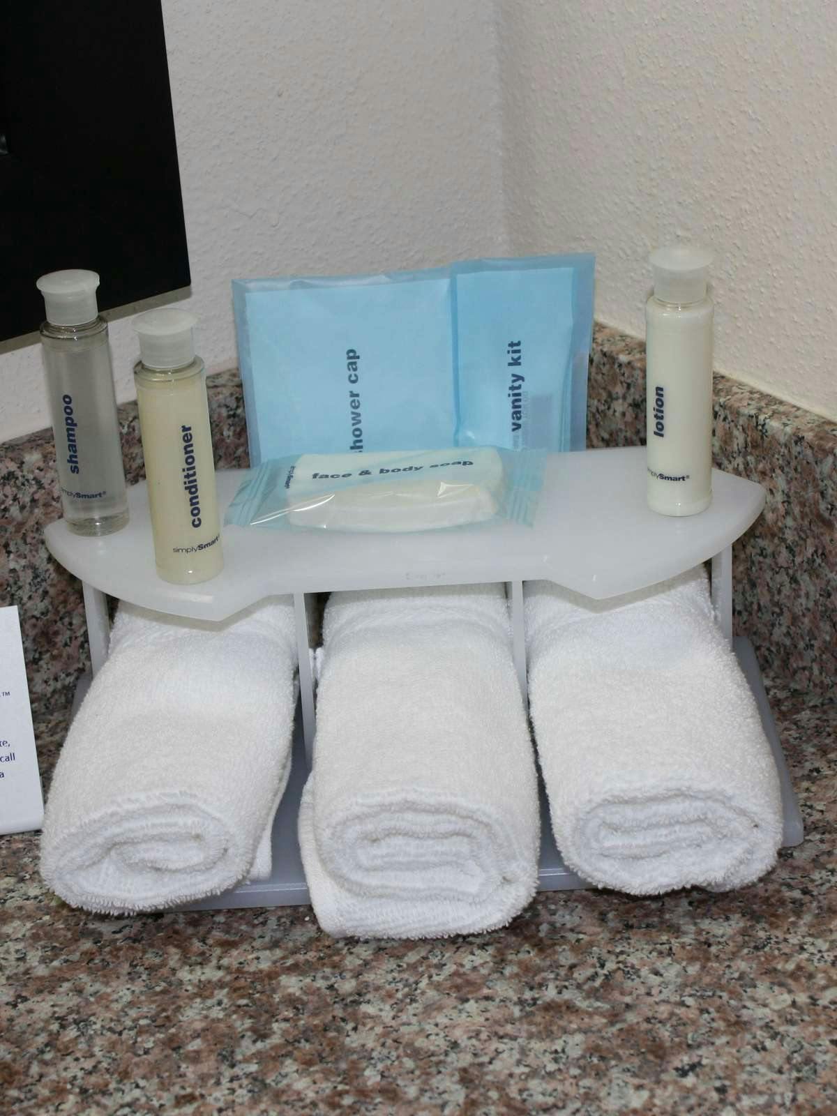 Hotel Holiday Inn Express Hotel & Suites Livingston photo 3