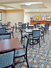 Hotel Holiday Inn Express Hotel & Suites Marysville photo 5