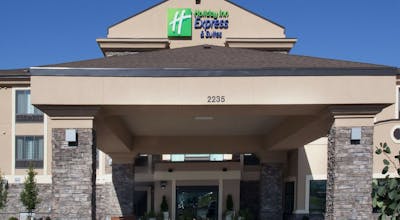 Holiday Inn Express Hotel & Suites Logan