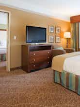 Hotel Holiday Inn Express Hotel & Suites Logan photo 2