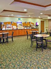 Hotel Holiday Inn Express Hotel & Suites Logan photo 5