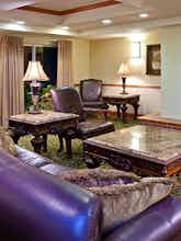 Hotel Holiday Inn Express Hotel & Suites Logan photo 3