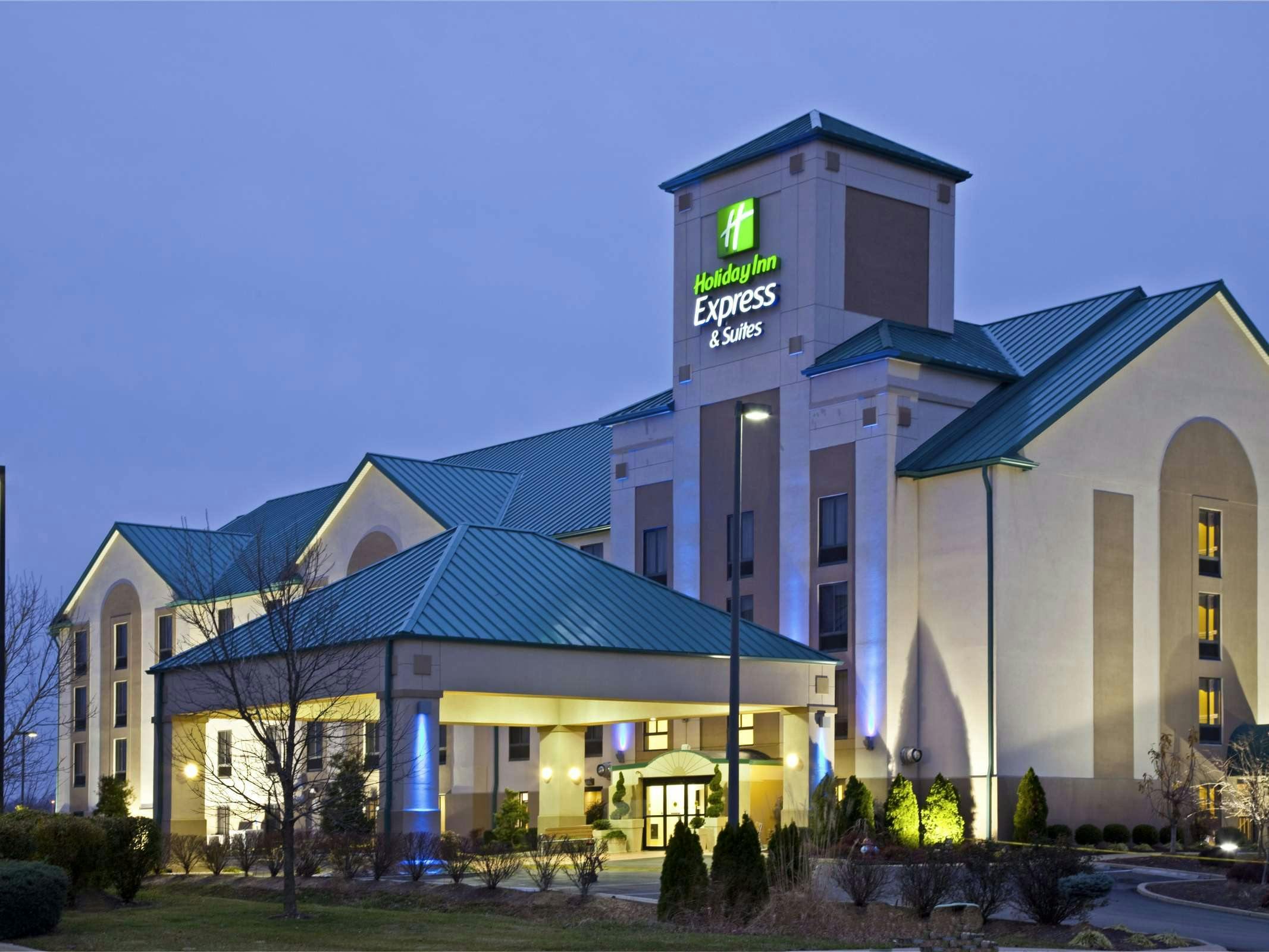 Holiday Inn Express Hotel & Suites Louisville East