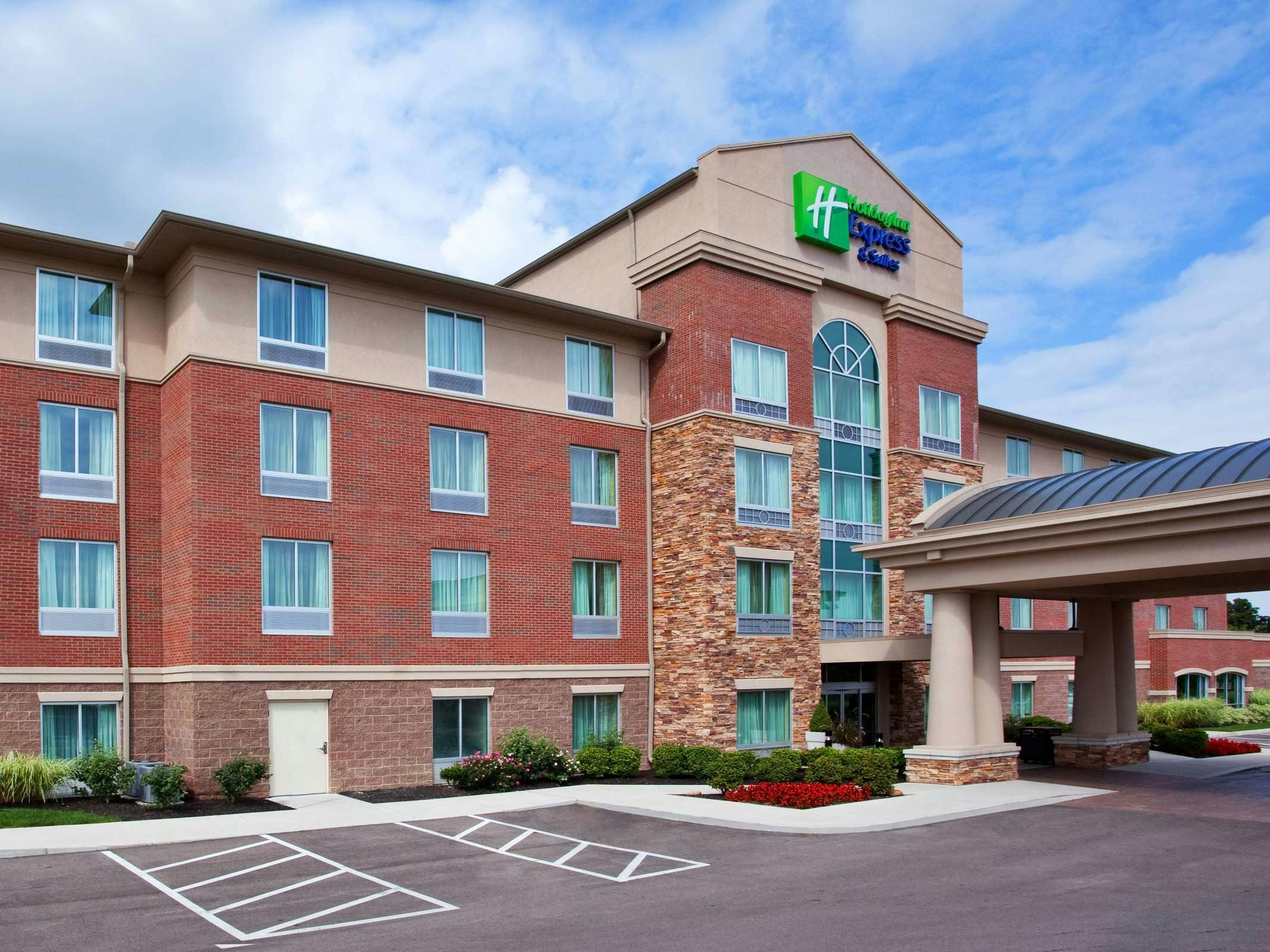 Holiday Inn Express Hotel & Suites Mason
