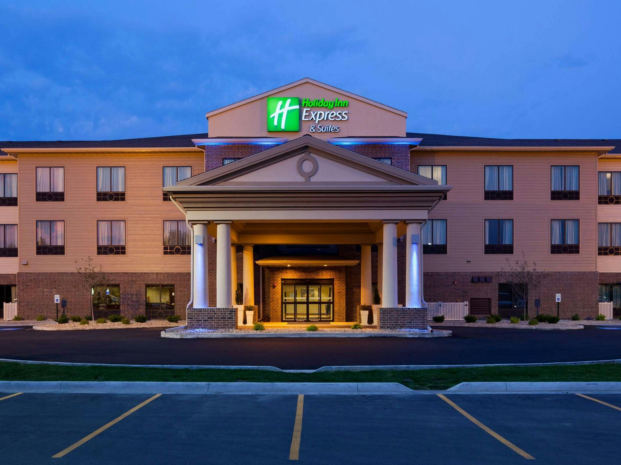 Holiday Inn Express Hotel & Suites Mason City
