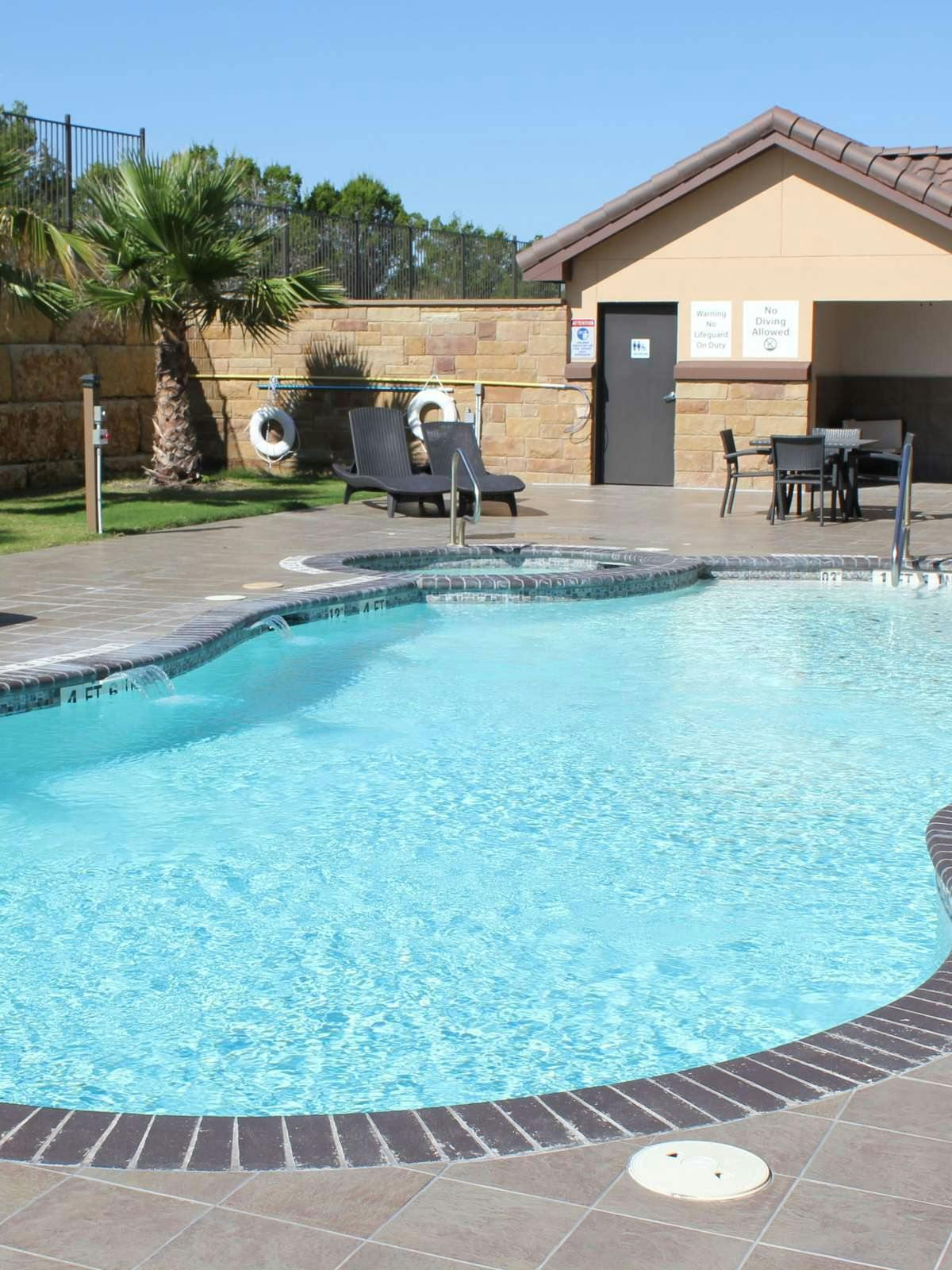 Hotel Holiday Inn Express Hotel & Suites Lakeway photo 2