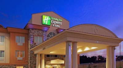 Holiday Inn Express Hotel & Suites Marshall