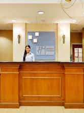 Hotel Holiday Inn Express Hotel & Suites Long Island East End photo 4