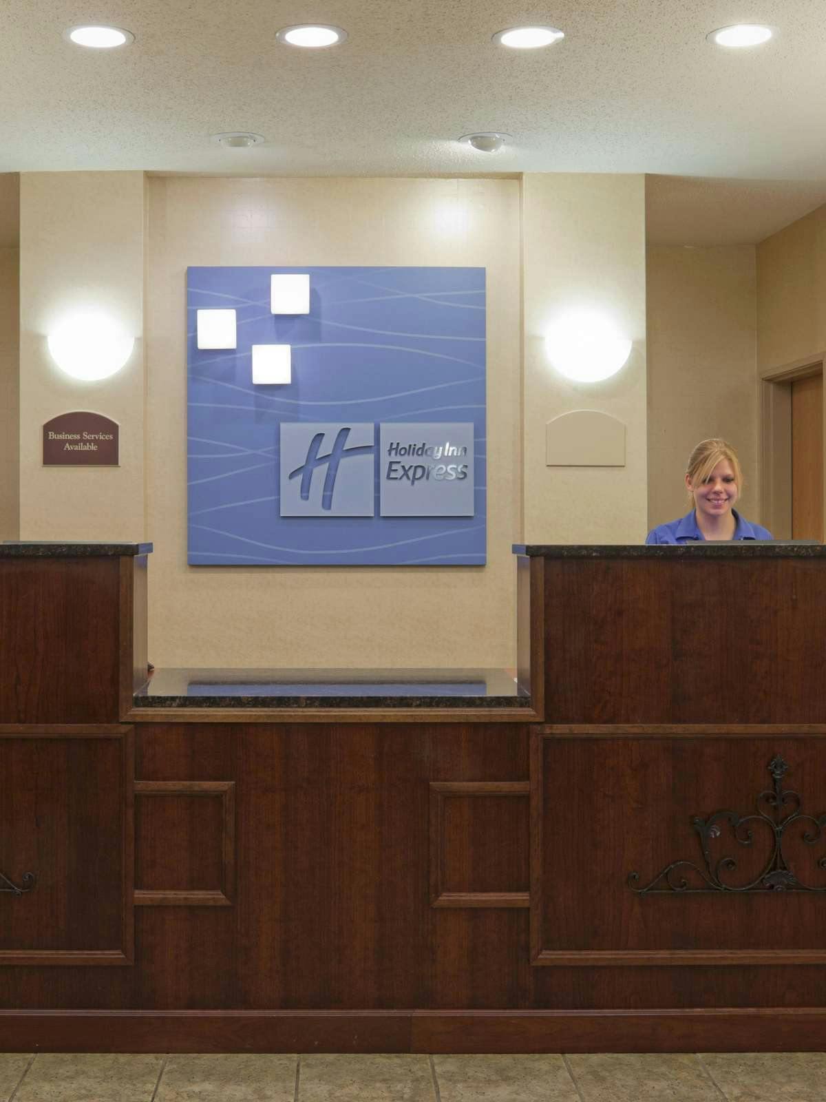 Hotel Holiday Inn Express Hotel & Suites Martinsville photo 5