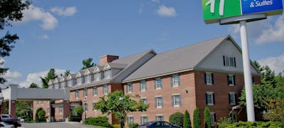 Holiday Inn Express Hotel & Suites Merrimack