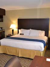 Hotel Holiday Inn Express Hotel & Suites Merrimack photo 1