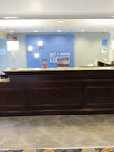 Hotel Holiday Inn Express Hotel & Suites Merrimack photo 3