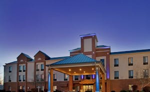 Holiday Inn Express Hotel & Suites Lansing