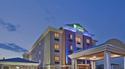 Holiday Inn Express Hotel & Suites Midwest City