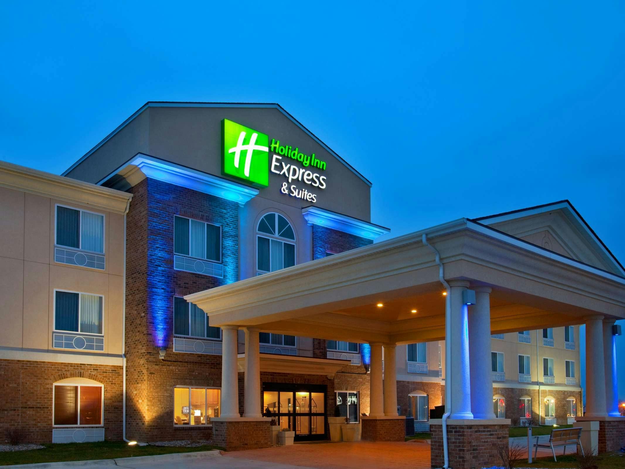 Holiday Inn Express Hotel & Suites Mattoon, Effingham - HotelTonight