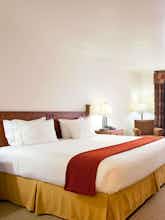 Hotel Holiday Inn Express Hotel & Suites Mattoon photo 1