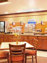 Hotel Holiday Inn Express Hotel & Suites Mattoon photo 5