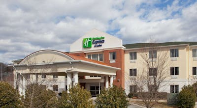 Holiday Inn Express Hotel & Suites Mebane