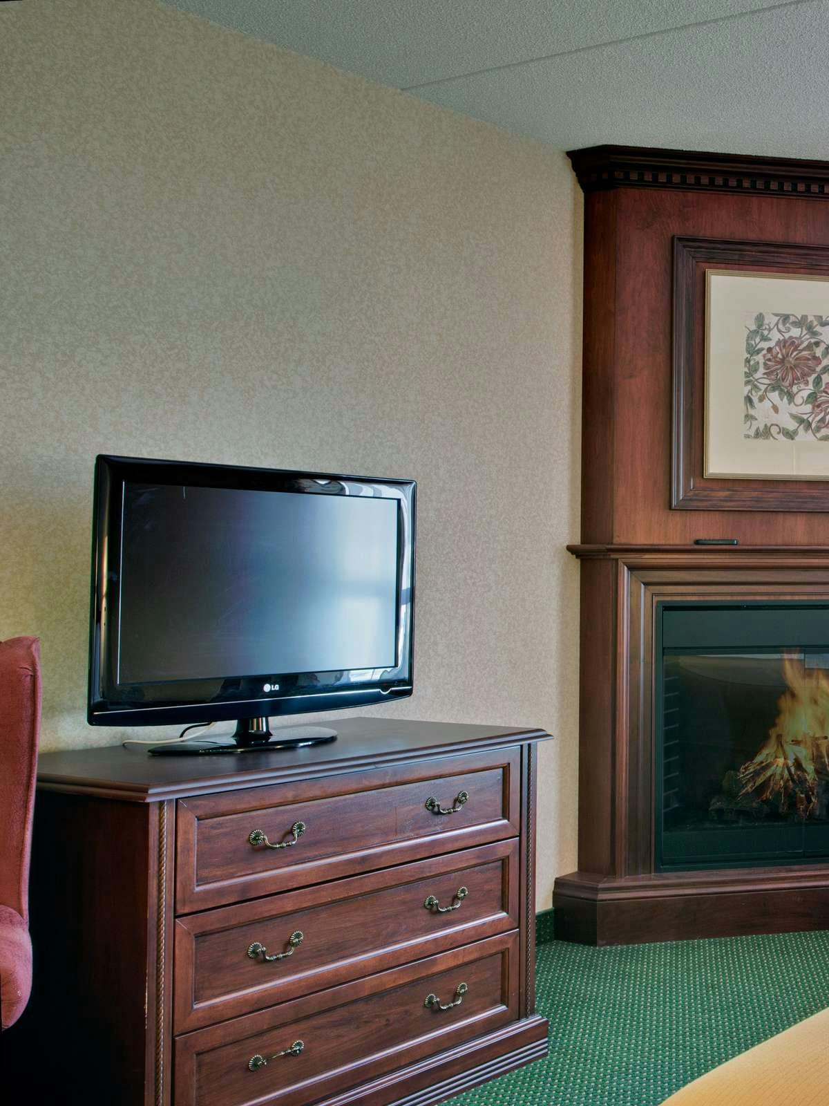 Hotel Holiday Inn Express Hotel & Suites Milton photo 2