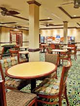 Hotel Holiday Inn Express Hotel & Suites Millington photo 5