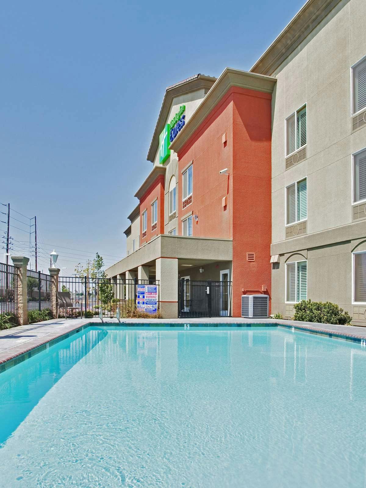 Hotel Holiday Inn Express Hotel & Suites Modesto photo 5