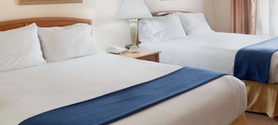 Holiday Inn Express Hotel & Suites Mission