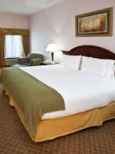 Hotel Holiday Inn Express Hotel & Suites Milford photo 1