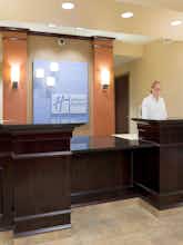 Hotel Holiday Inn Express Hotel & Suites Minot South photo 3