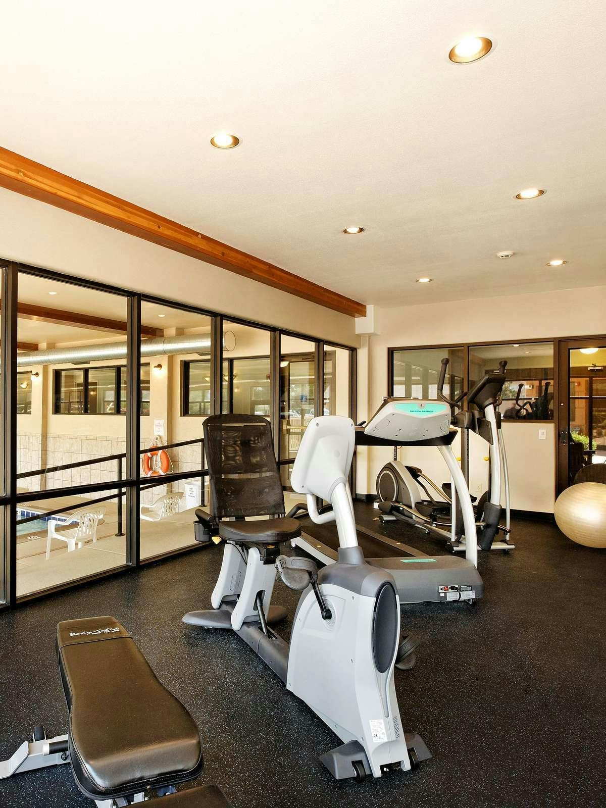 Hotel Holiday Inn Express Hotel & Suites Montrose photo 3