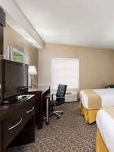 Hotel Holiday Inn Express Hotel & Suites Mt. Holly Nj Tnpk Exit 5 photo 2