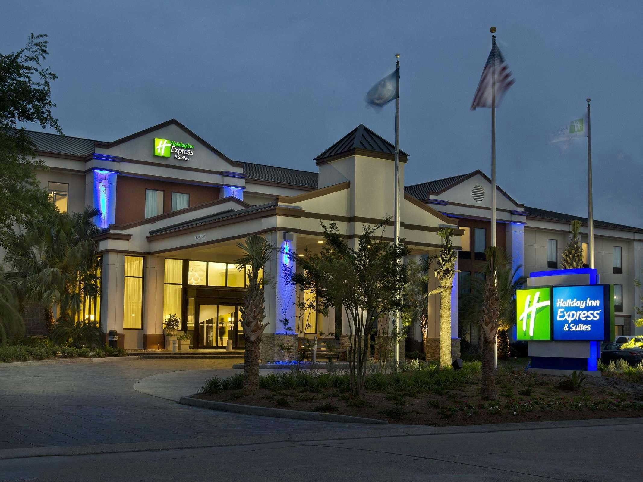 Holiday Inn Express Hotel & Suites New Orleans Airport South