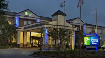 Holiday Inn Express Hotel & Suites New Orleans Airport South