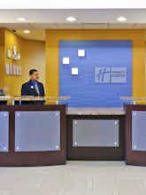 Hotel Holiday Inn Express Hotel & Suites Nashville Opryland photo 4