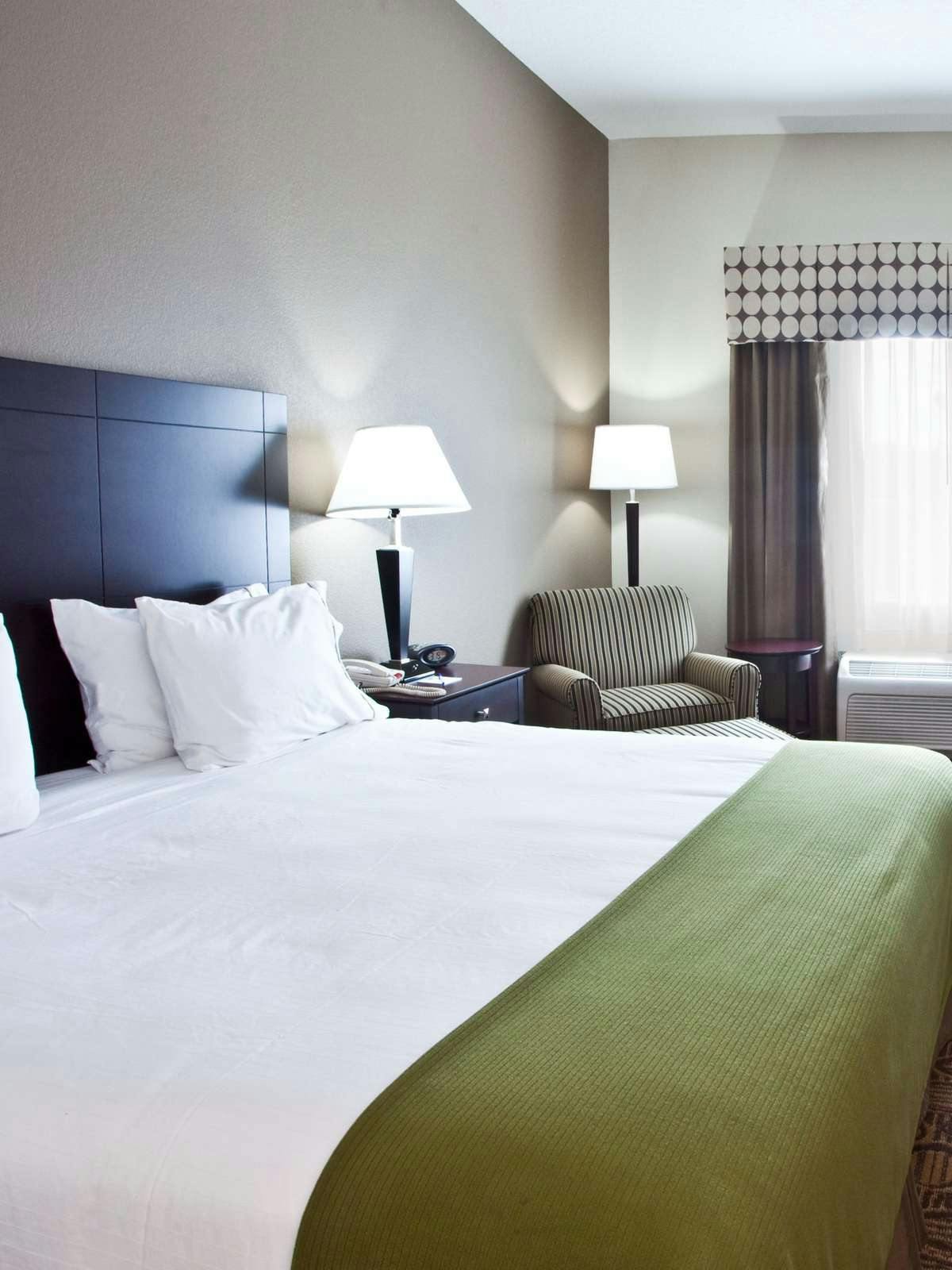 Hotel Holiday Inn Express Hotel & Suites Palatka Northwest photo 1