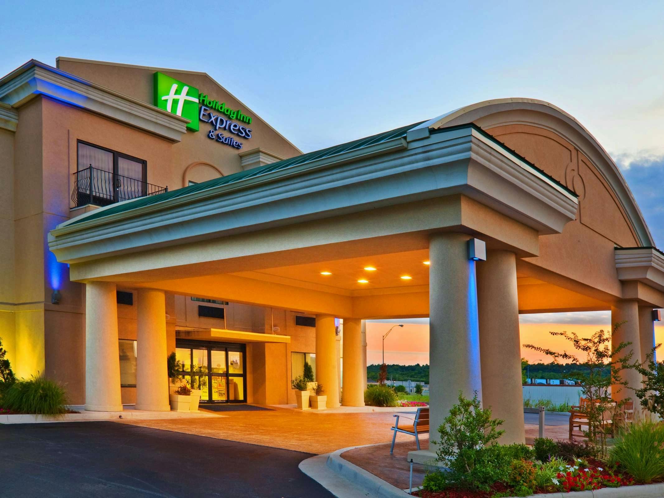 Holiday Inn Express Hotel & Suites Muskogee