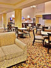 Hotel Holiday Inn Express Hotel & Suites Muskogee photo 4