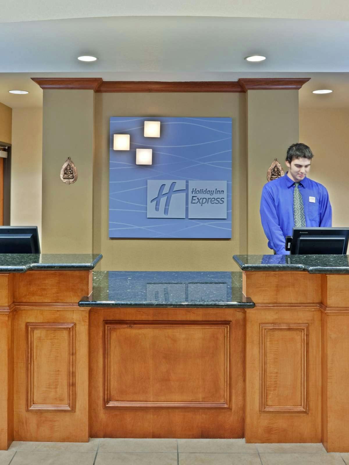 Hotel Holiday Inn Express Hotel & Suites Nampa photo 4