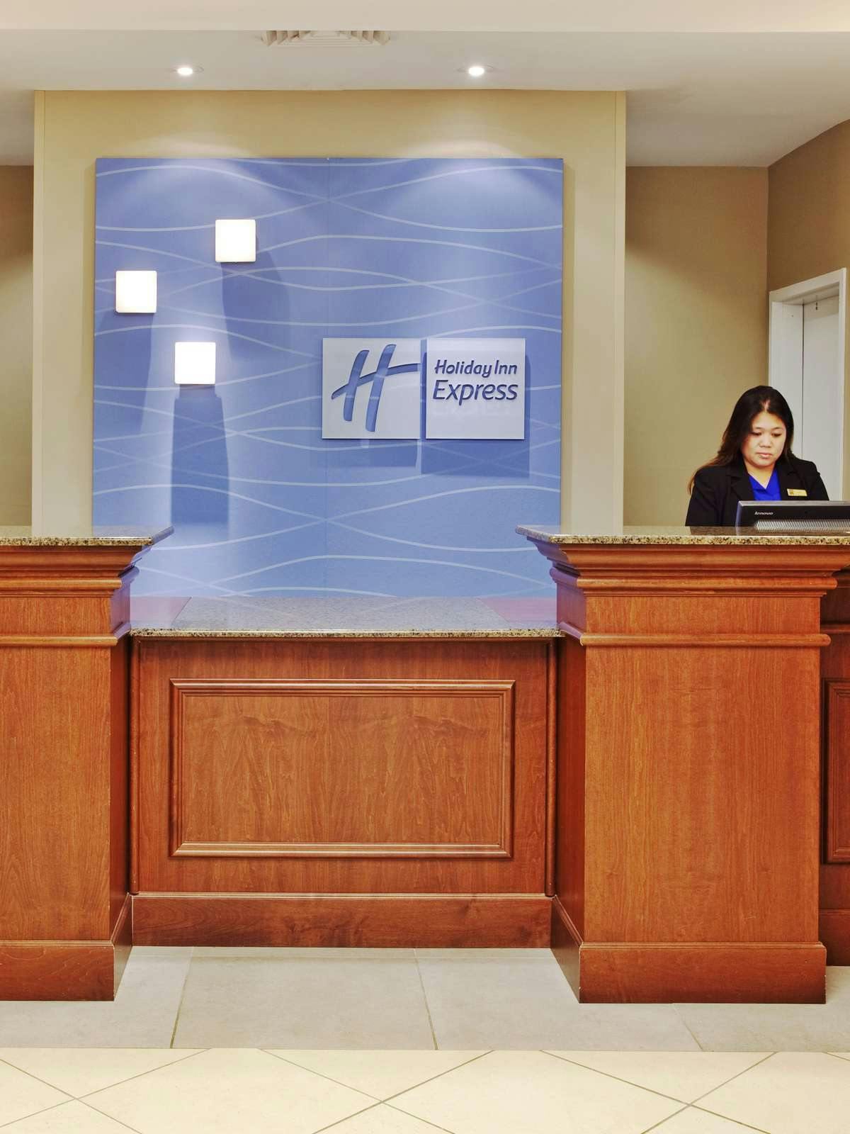 Hotel Holiday Inn Express Hotel & Suites New Iberia Avery Island photo 5