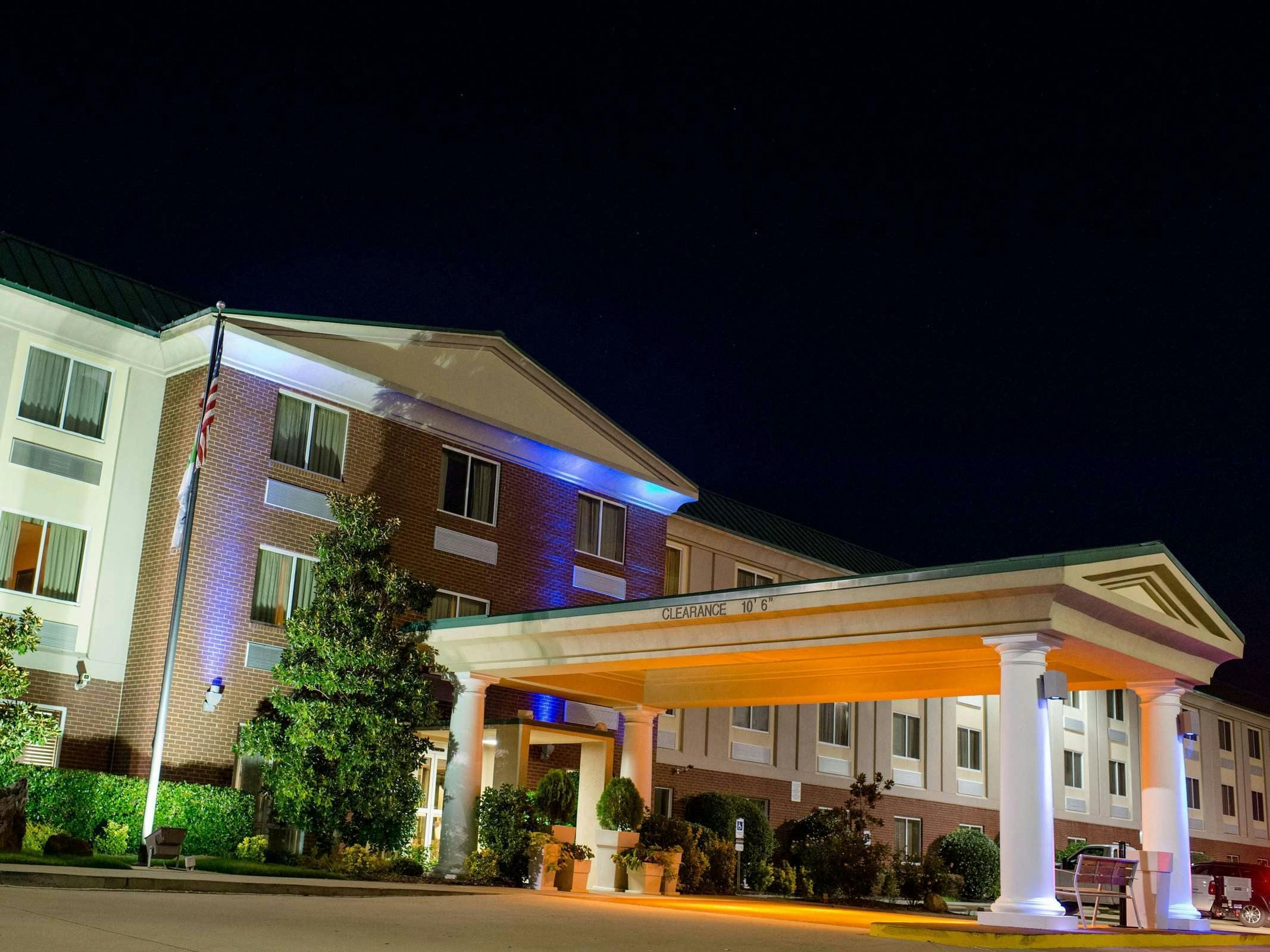 Holiday Inn Express Hotel & Suites Oxford